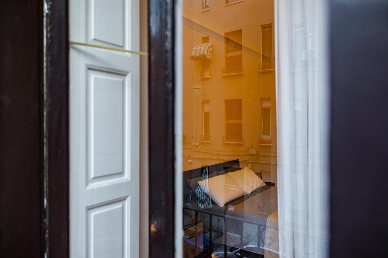 Casa Dei Visionari Apartment Bari Exterior photo